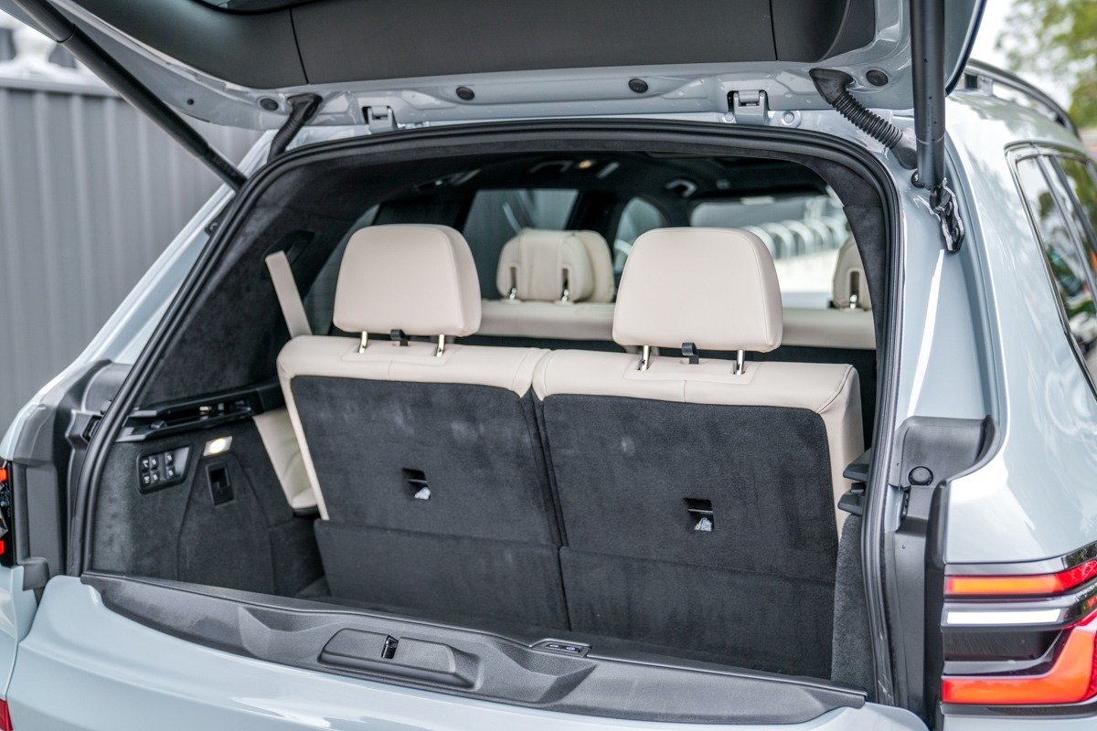 imgi_11_0429160035_68231