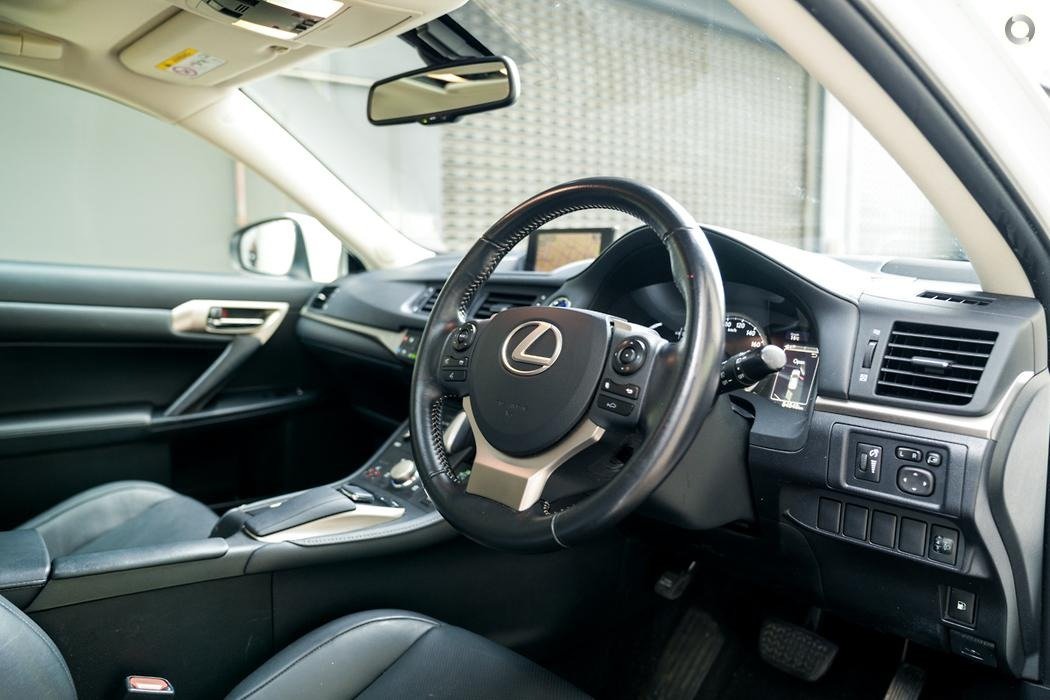 2016 Lexus CT ZWA10R MY16 CT200h Luxury Hatchback 5dr CVT 1sp 1.8i60kW Hybrid