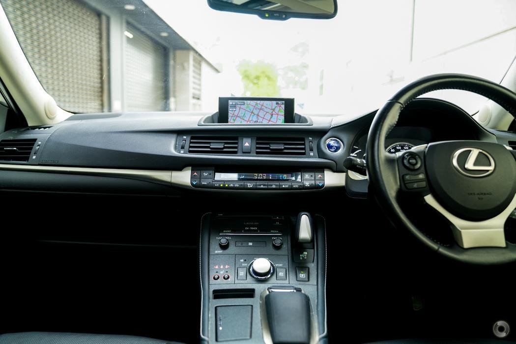 2016 Lexus CT ZWA10R MY16 CT200h Luxury Hatchback 5dr CVT 1sp 1.8i60kW Hybrid