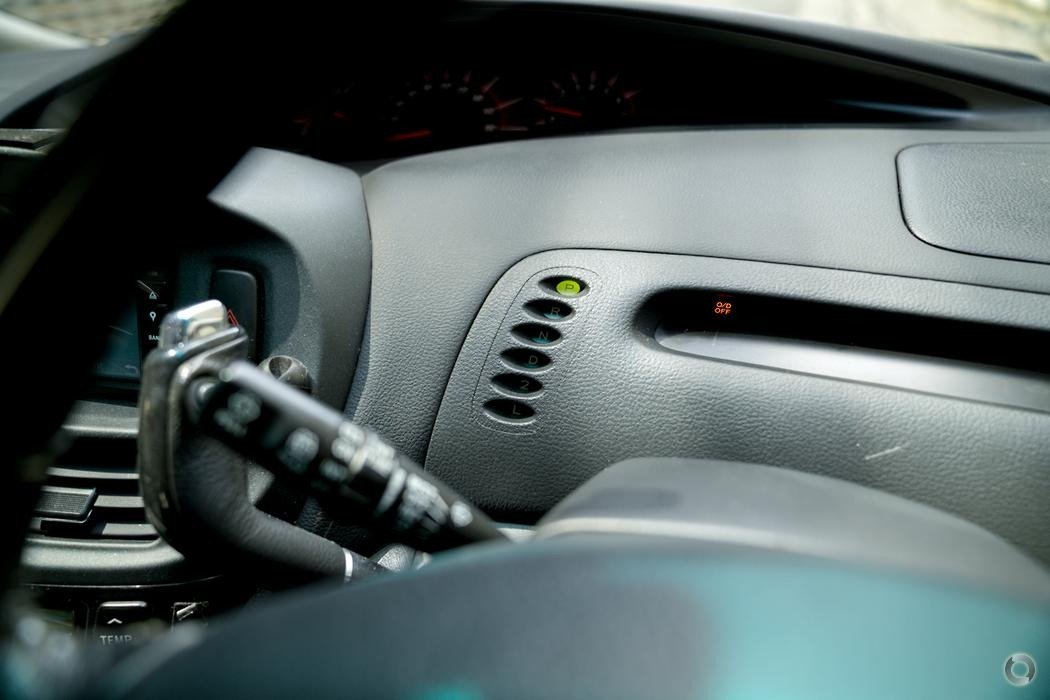 2004 Toyota Estima MCR40W Aeras Wagon 7st 5dr Auto 5sp 4WD 3.0i [IMP]