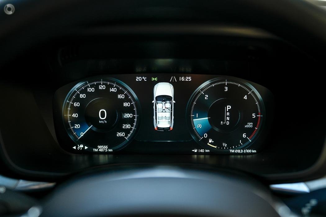 2018 Volvo XC60 UZ MY19 D4 Momentum Wagon 5dr Spts Auto 8sp AWD 2.0DTT