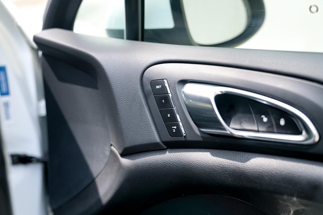 2013 Porsche Cayenne 92A MY14 Diesel Wagon 5dr Tiptronic 8sp 4x4 760kg 3.0DT