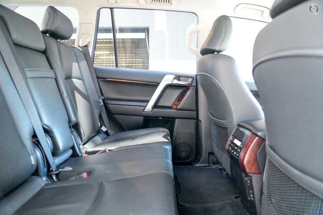 2016 Toyota Landcruiser Prado GDJ150R Kakadu Wagon 7st 5dr Spts Auto 6sp 4x4 2.8DT